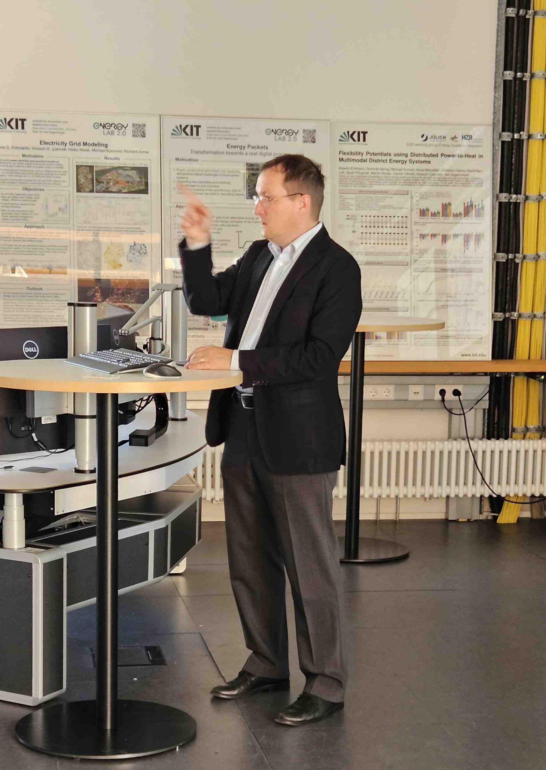 Vortrag von Prof. Dr. Veit Hagenmeyer